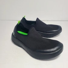 Oofos Oomg Eezee Low Womens Recovery Slip On Shoe Black/Black - Size 7