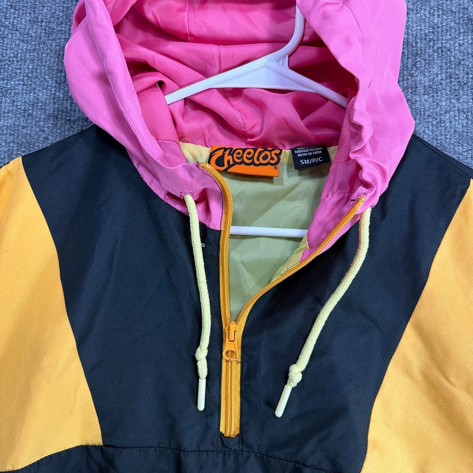 Cheetos Chester Cheetah Colorblock Windbreaker Jacket Small 1/4 Zip Pink Black image 4