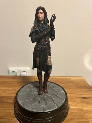 Dark Horse Witcher Figur Wild Hunt Yennefer