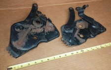 Nos Gm 1949 1950 Oldsmobile 76 88 1951 88a Hood Hinge Lh Rh Pair 49 50 51 Nos Gm 1949 1950 Oldsmobile 76 88 1951 88a Hood Hinge Lh Rh Pair 49 50 51