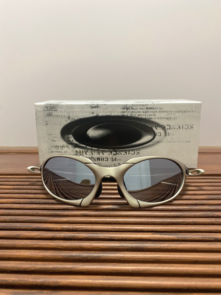 Oakley Romeo X Metal retro Sunglasses matte frame polarized silver