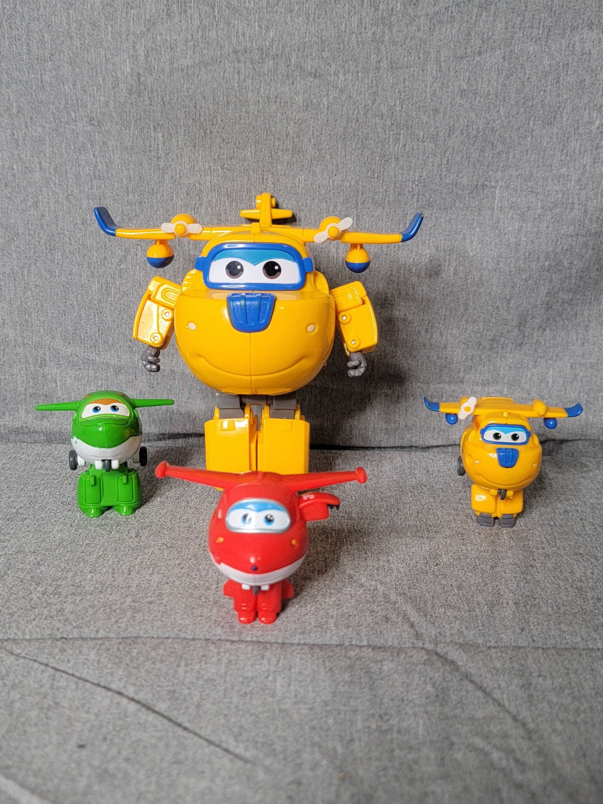 Super Wings Transform-A-Bots Bundle Of 5 Good condition Planes