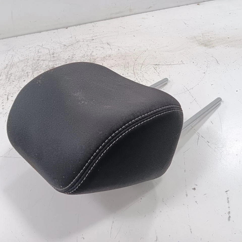 Reposacabezas asiento Kia Sportage reposacabezas delantero 2022 2021 2020 2019 2018 Foto 3 de 4