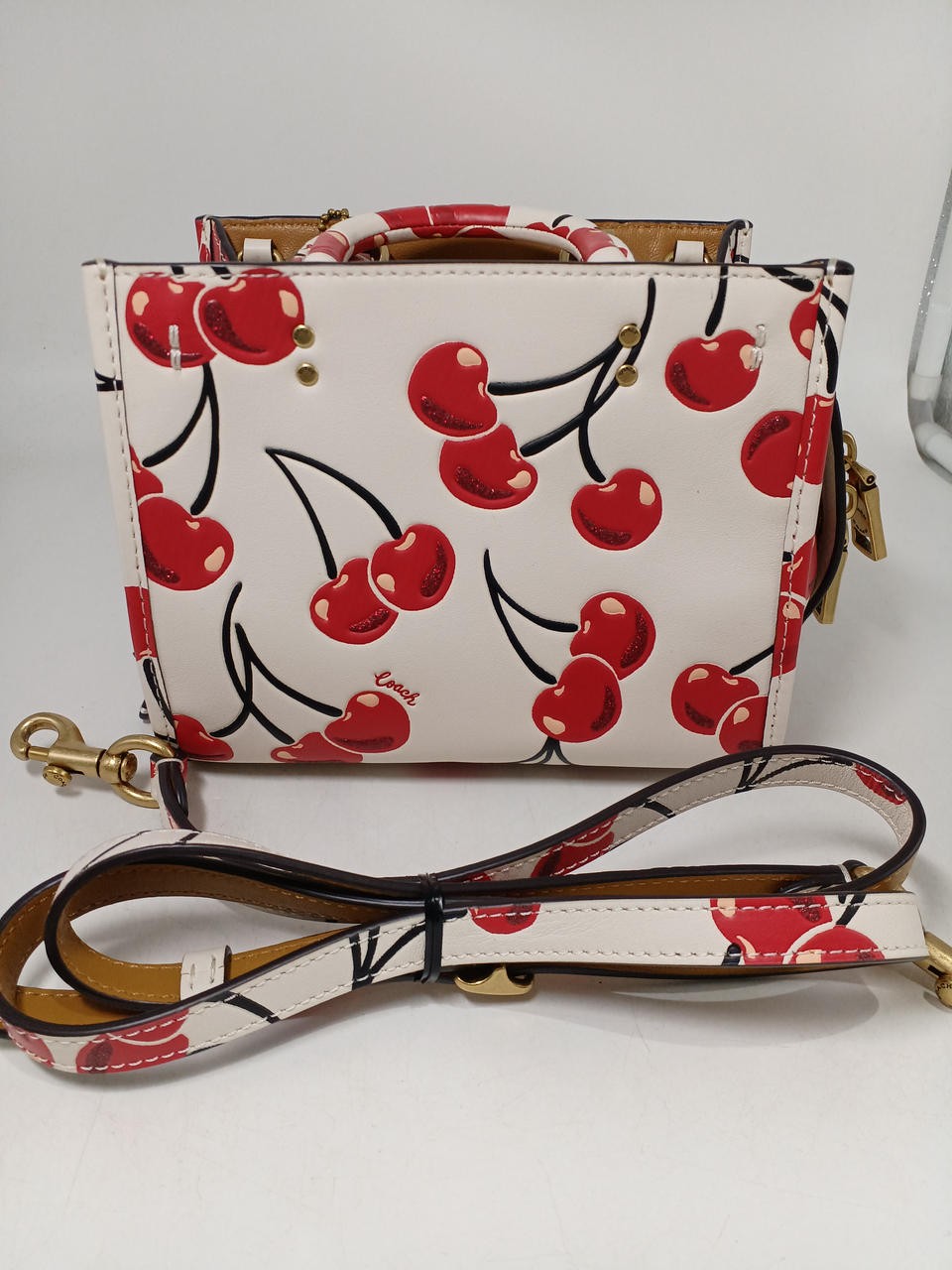 Cherry Pattern Shoulder Bag Model CB652 COACH - image 4