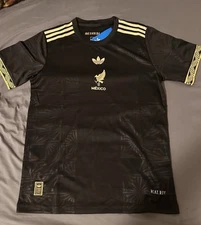 Mexico Jersey 2025 Black And Gold Sz. Large 