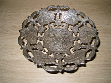 Mała posrebrzana ozdobna miska Ø 18cm i 6cm wysokości, bardzo dekoracyjny kwiatowy wzór