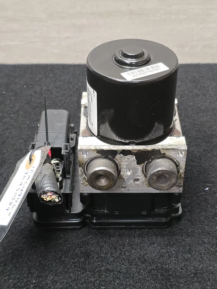VIN PROVIDED 09 Ford Escape Mariner Anti Lock Brake ABS Pump Unit 9L84-2C346-AH - Image 2 of 4