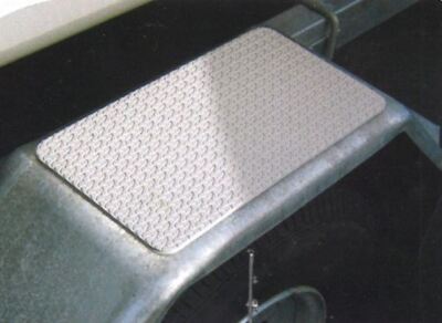 Non Slip Trailer Treads, 2 x Z Pattern Self Adhesive Grey Tread,310 x 160mm 