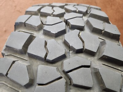 Used LT 285/70R17 BFGoodrich Mud-Terrain T/A KM2 121/118Q