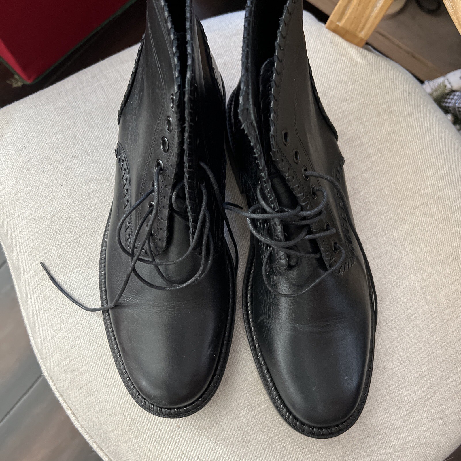 Stivaletti da combattimento stringati Saint Laurent William 20 punti frusta in pelle alla caviglia $1195 41