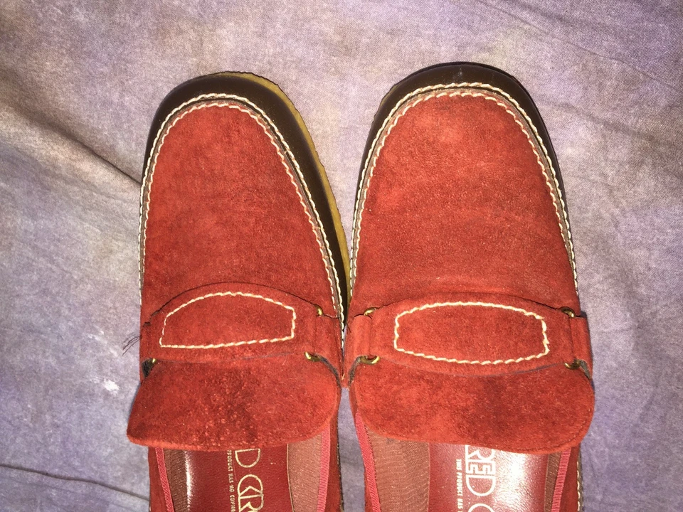 Zapatos Rockabilly Granny Gamuza Roja 7.5 B Cruz Roja Usados en Excelente Condición De Colección   Foto 4 de 4