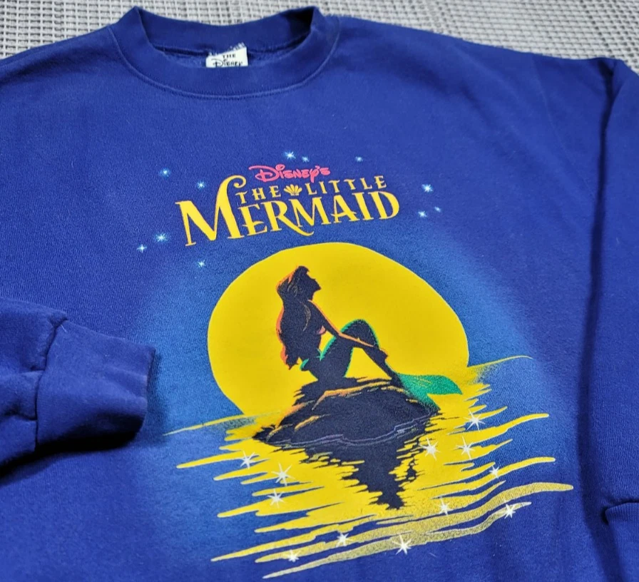 Sudadera De Colección Little Mermaid Disney Store Azul Cuello Redondo Talla S Hecha en EE. UU. 1989 Foto 3 de 4