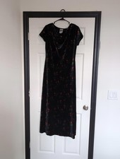 Size 10 vintage velvet rose dress