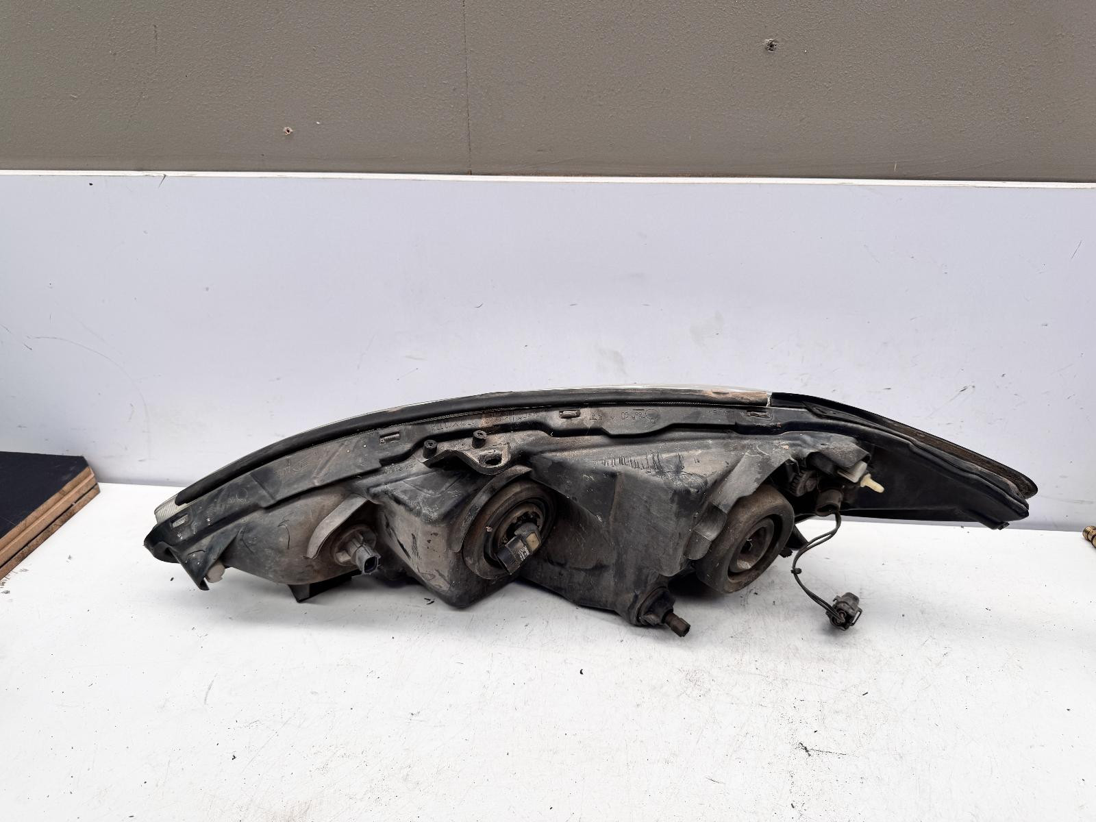 Toyota Camry Right Head Light ACV36 09/2004-05/2006 - thumbnail 2