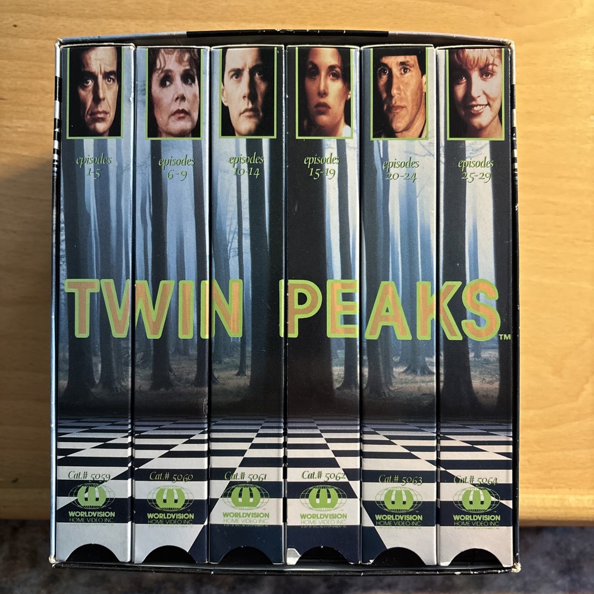 Twin Peaks - Special Collectors Edition (VHS, 1993, 6-Tape Set