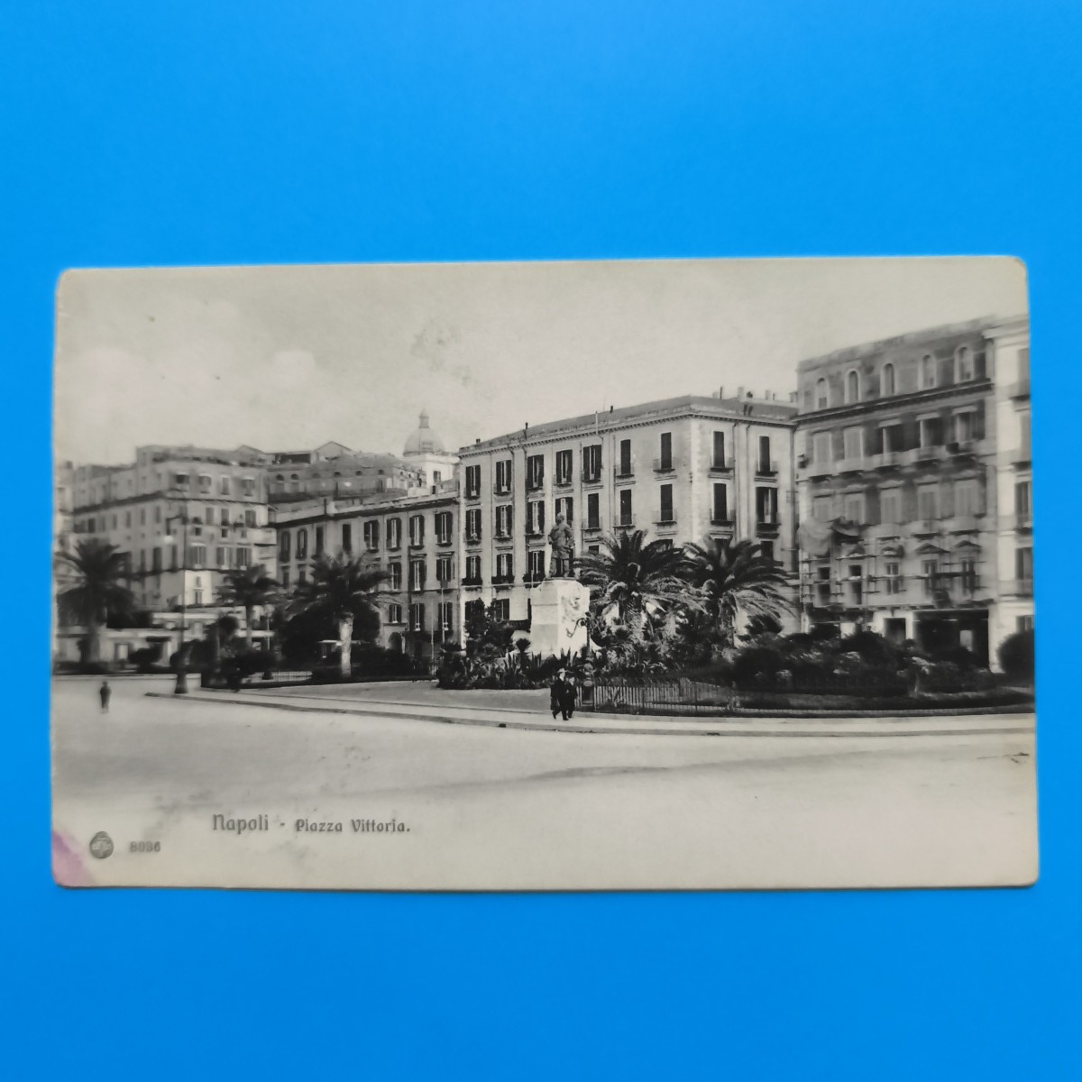 NAPOLI PIAZZA VITTORIA ED. BRUNNER & C. CARTOLINA NON VIAGGIATA BIANCO E NERO  -