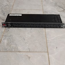 dbx 131 31-Band Graphic Equalizer 1-Channel 1U Rack Analog Bypass XLR