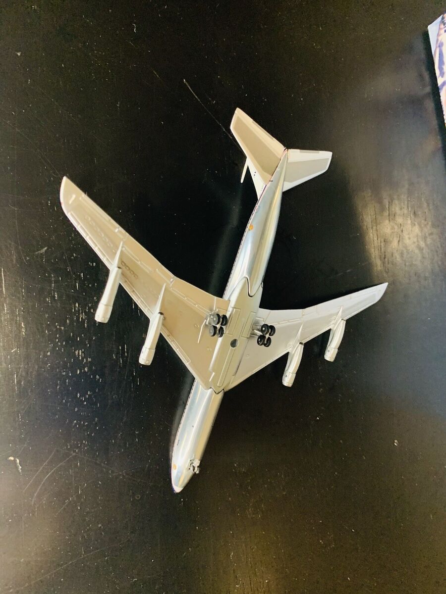 Aeroclassics 1:400 Avianca Boeing 707-320C REG: HK-1402 70's Aeroclassics 1:400 Avianca Boeing 707-320C REG: HK-1402 70's