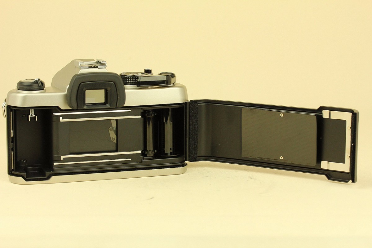 Rare Yashica FX-3 Super 2000 Silver 35mm SLR Film Camera | eBay Rare Yashica FX-3 Super 2000 Silver 35mm SLR Film Camera | eBay