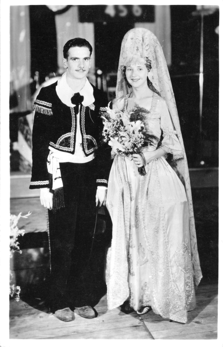 i love that grey dress in spanish RPPC Identified Married Couple Bride Wearing Mantilla Veil & Groom 1930s Food Products