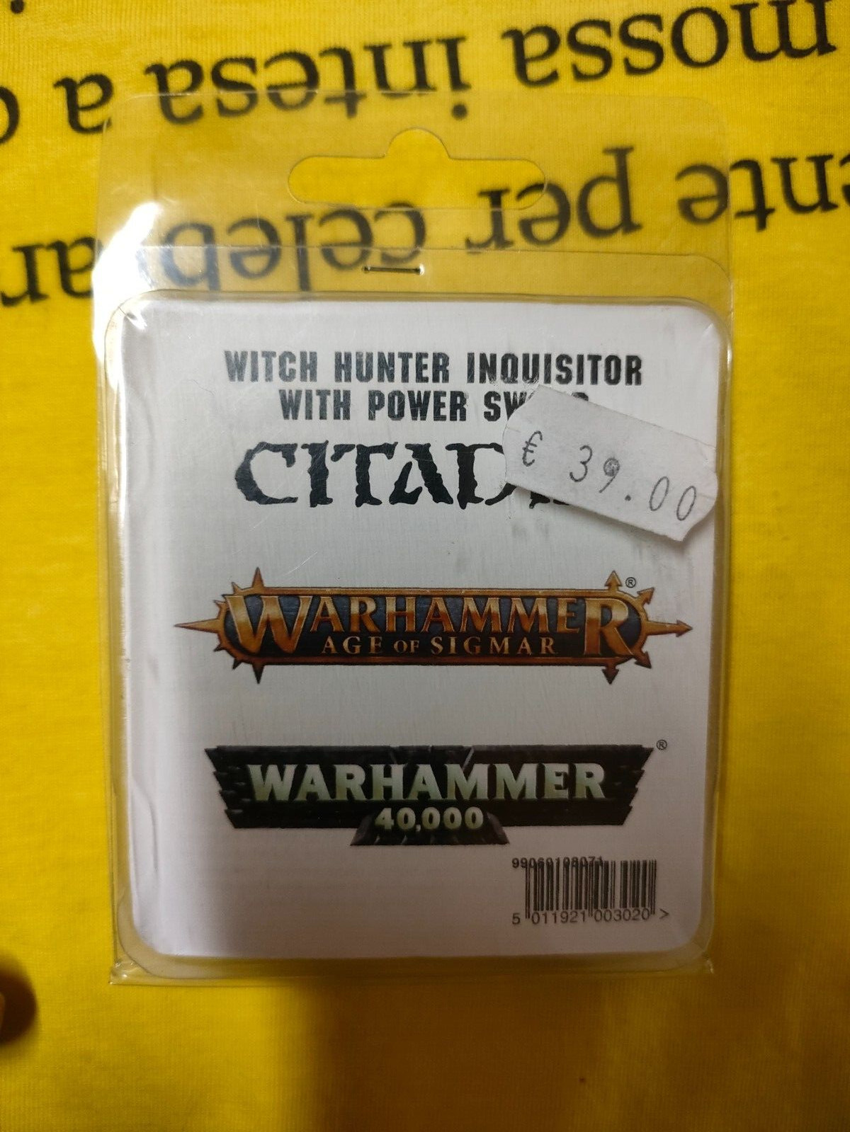 WITCH HUNTER INQUISITOR WITH POWER SWORD - Warhammer 40k