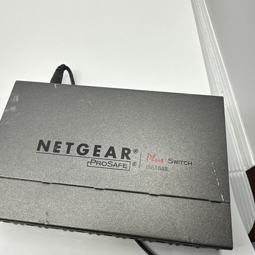 2 NETGEAR PROSAFE PLUS 8 PORT GIGABIT SWITCH GS108E - Charger Only For One - Picture 2 of 6