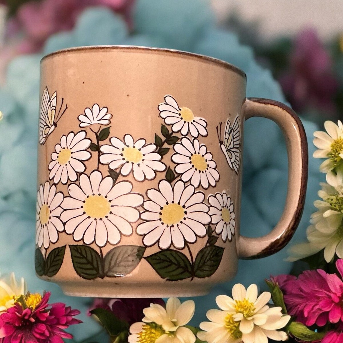 Vintage 1970s Coffee Tea Mug Cup Ceramic 12oz Butterflies & Daisies