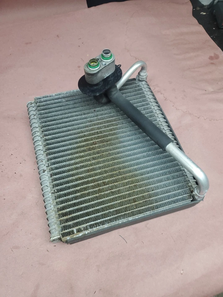 2011 hyundai elantra Touring Air Conditioning AC Condensor (Bin 303) - Image 2 of 4