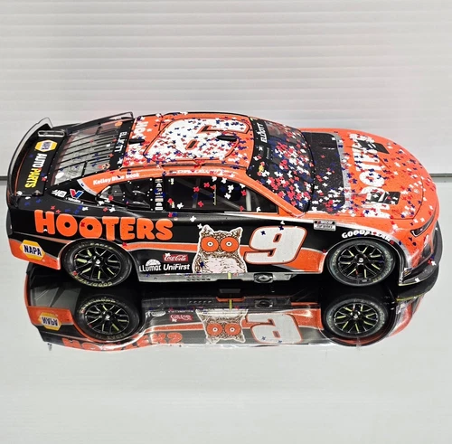 CHASE ELLIOTT 2024 TEXAS WIN RACED VERSION HOOTERS 1/24 ELITE - Picture 3 of 12