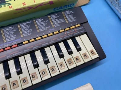 Vintage Casio SA-1 Tone Bank 100 Sound Small Electronic Piano