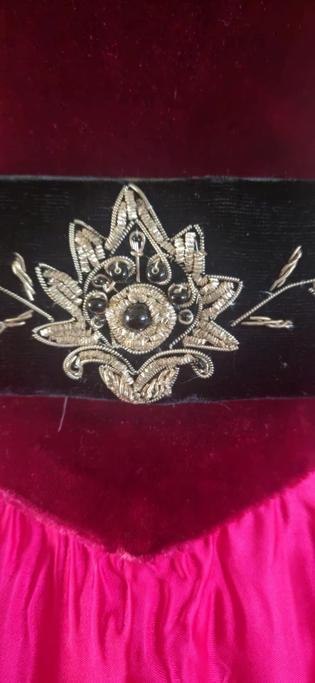 Vintage 1970s Woven Velvet Belt 33 Inches Total - Image 2 of 4