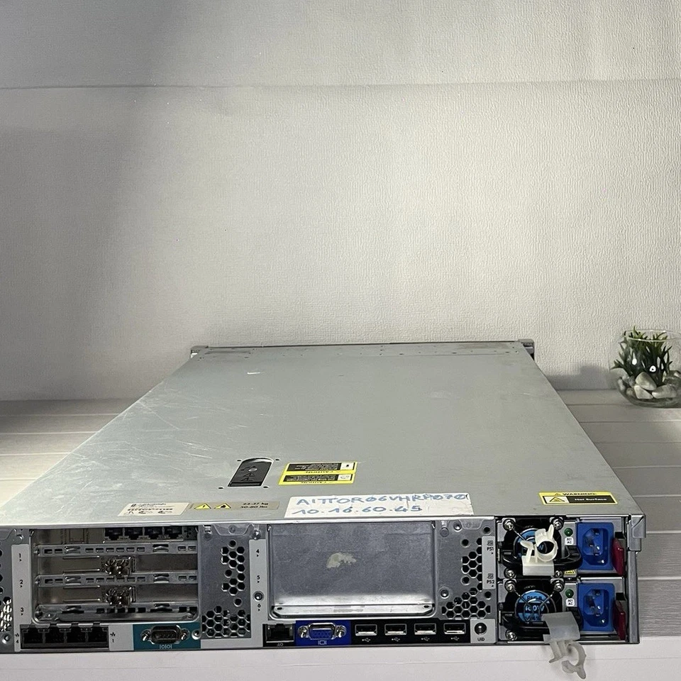 Server HP ProLiant DL380p Gen8 - 128GB RAM - Dual PSU - Rack 2U - Immagine 2 di 3