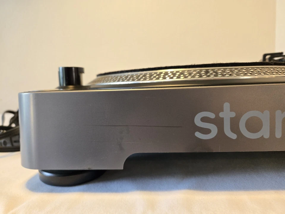 Stanton T.62 M2 DJ Turntable with Felt Mat Power Cord Cables - Image 4 of 4