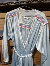 Vintage VAN RAALTE Light Blue Nightgown  Robe 2 Pc SET Medium 3g
