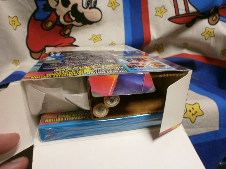 Nintendo Wii U Just Dance 2014 with WIIMOTE BUNDLE  Game BRAND NEW SEALED - Image 2 of 2