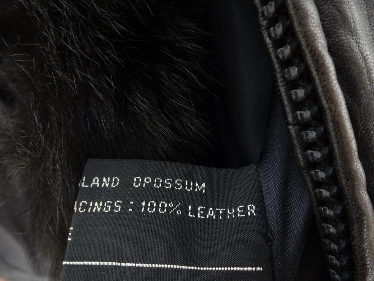 VINTAGE ANDREW MARC BLACK LEATHER THICK GENUINE FUR LINED/COLLAR BOMBER JACKET S - product detail image 6