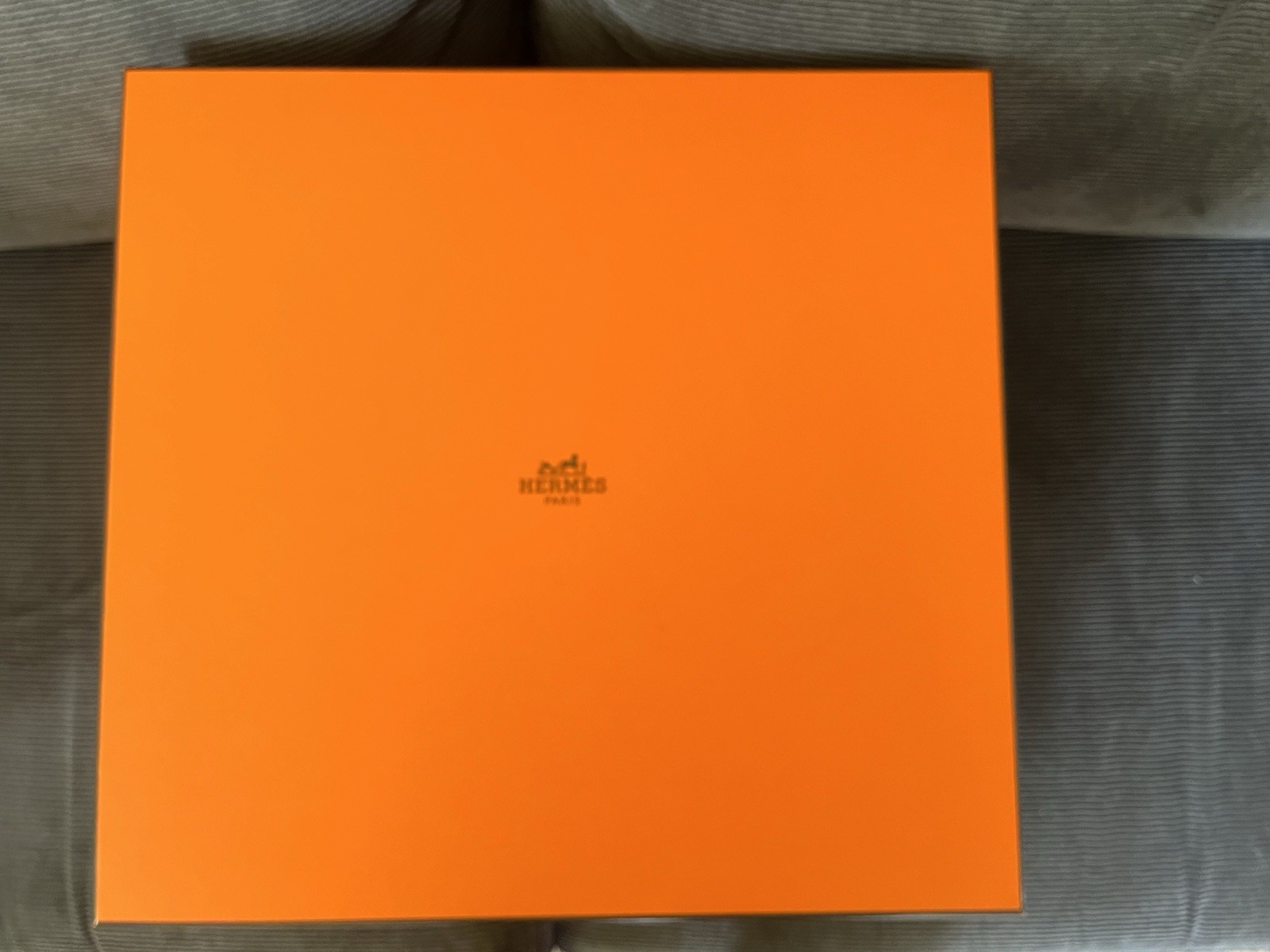 Authentic HERMÈS Birkin 35 Togo Gold Hardware with receipt image 6