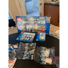 LEGO City Airport Set 3182 (2010) - Complete w/ Box & Instructions