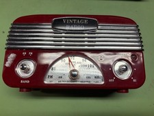 Modern Retro Portable "Vintage Radio" Red-Burgundy/Chrome-Look - untested