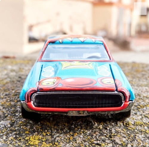 Hot Wheels X Kenny Scharf Custom T-Bird In Hand! - 第 9/10 張圖片