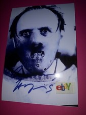 FOTO DE ATRIL HANIBAL FIRMADA/AUTOGRAFIADA REIMPRESIÓN DE ANTHONY HOPKINS 5X7
