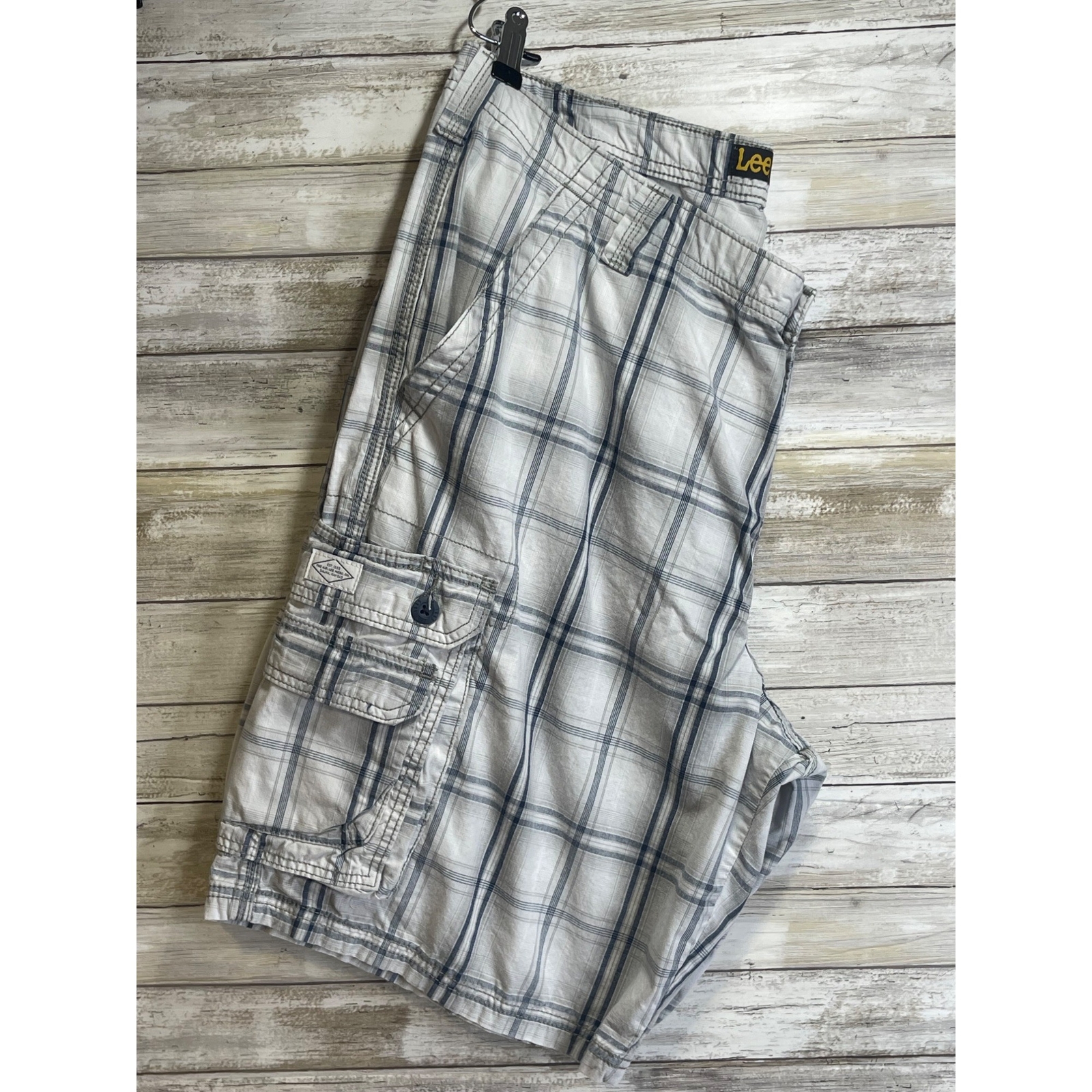 Lee Mens Cargo Shorts Size 38 Gray & White Plaid Cotton Casual Summer Wear