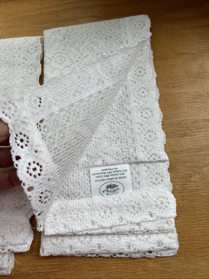 Laura Ashley Nottingham Lace x 8 Napkins. Vintage Bright White New
