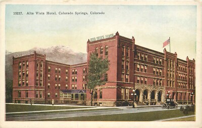 Postcard Colorado Colorado Springs Alta Vista Hotel roadside automobile 23-1128