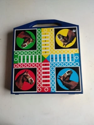 Mallette de jeux de société vintage - Petits Chevaux & Jeu de l'Oie - Photo 1/3