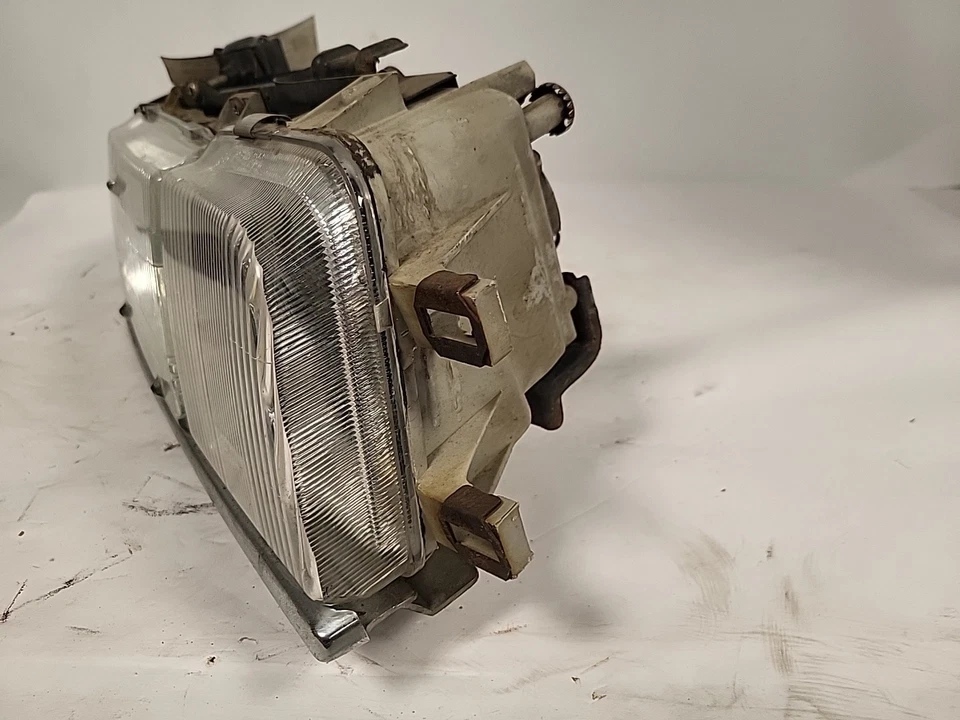 1986-1988 ACURA LEGEND PASSENGER RIGHT SIDE HEADLIGHT HEADLAMP OEM FF5 Foto 2 de 4