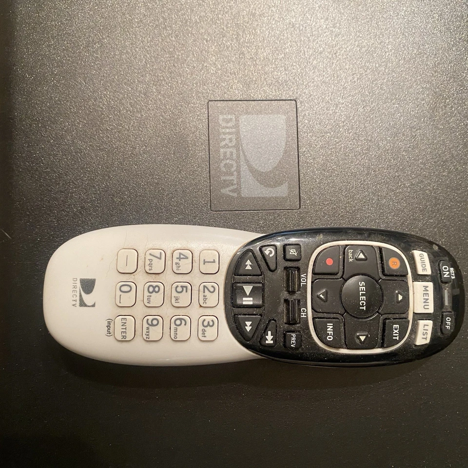 DIRECT TV SATELLITE RECEIVER HR54-200 WITH REMOTE AND POWER CORD - Image 2 of 4