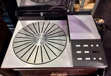 Bang and Olufsen B O Beogram 8000 Turntable Original Packaging No Cartridge