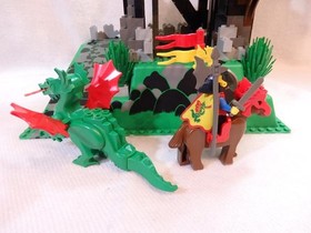 LEGO System Fire Breathing Fortress 6082 In 1993 Used Retired Complete