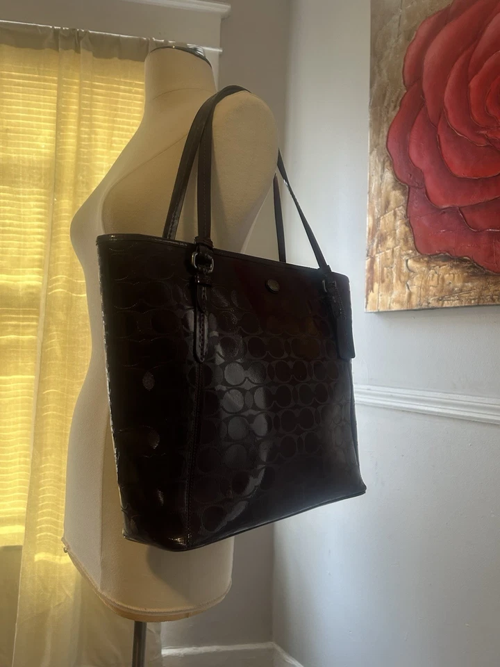 Bolso de Mano Coach Charol -Púrpura Berenjena-Bolso Clásico Hobo/Hombro con Cremallera Superior Foto 4 de 4